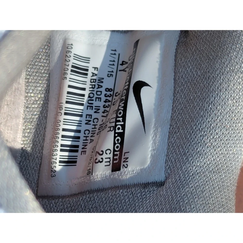 Nike LeBron James XIII Youth Size‎ 4 White